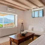 Donum Dei Seaside & *