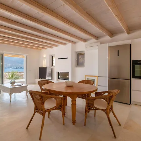 Apartment Donum Dei Seaside Suites&villa Krotiri