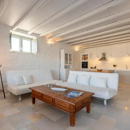 Donum Dei Seaside Suites&villa Apartment