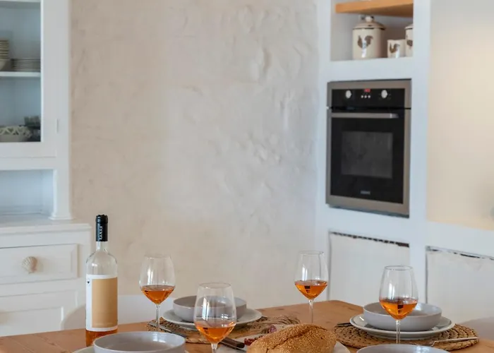 Donum Dei Seaside & Apartamento Krotiri